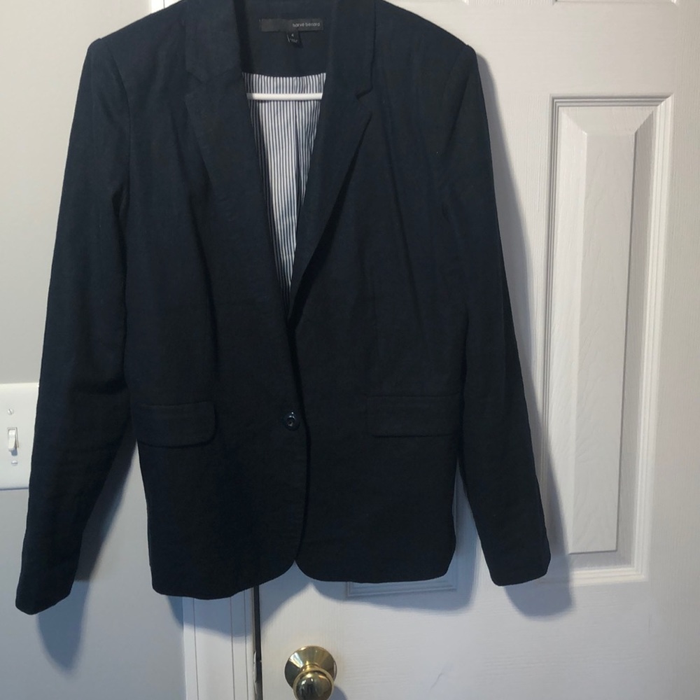 Linen blazer - Picture 2 of 5